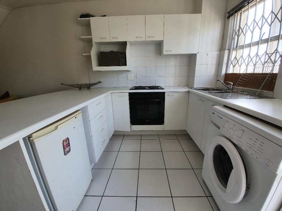 To Let 1 Bedroom Property for Rent in Claremont Western Cape
